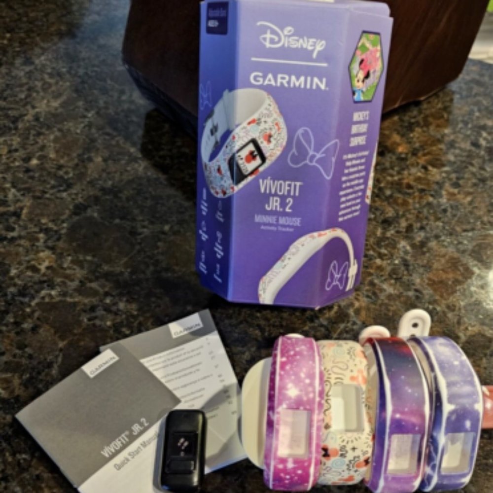 Garmin Vivofit Jr. 2 Kids Activity Tracker & 4 Bands~ Needs New Battery